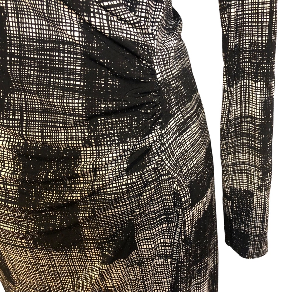 KamaliKulture Black & White Wrap Style Dress - Picture 4 of 6